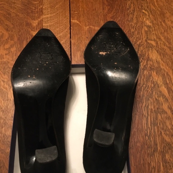 🌸Host Pick!🌸 Stuart Weitzman Black Suede Kilt Pumps Vintage - Picture 4 of 7